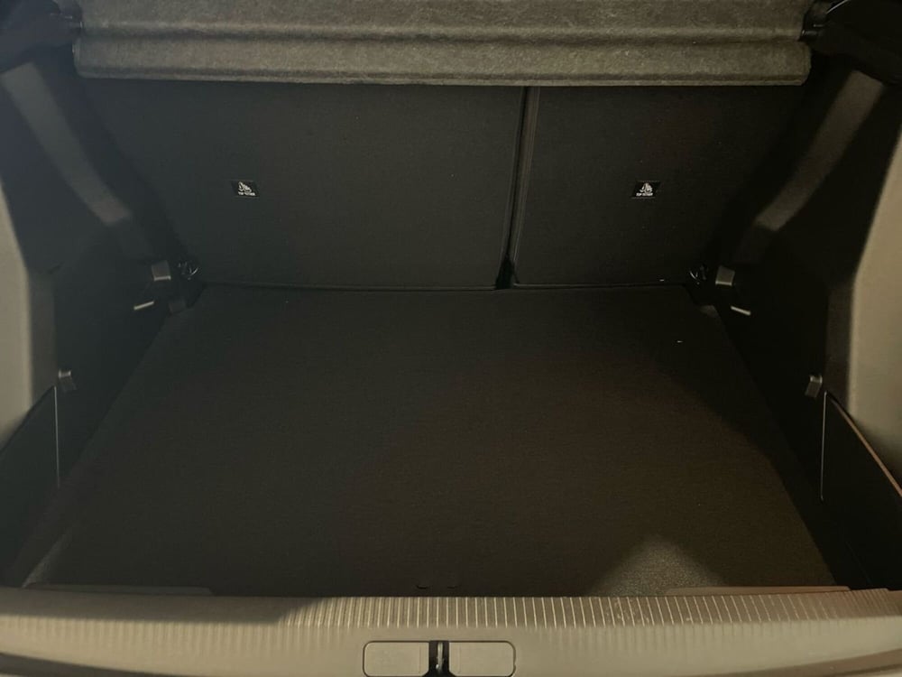 Peugeot 2008 nuova a Salerno (7)