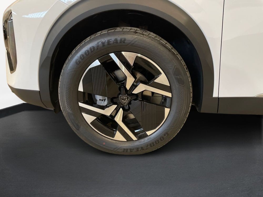 Peugeot 2008 nuova a Salerno (8)