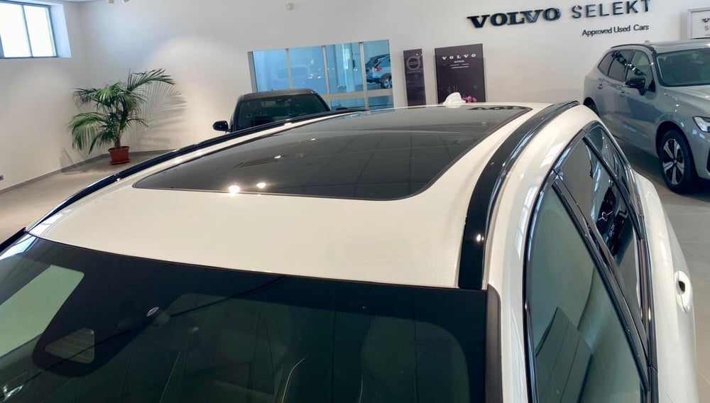 Volvo XC60 nuova a Vercelli (8)
