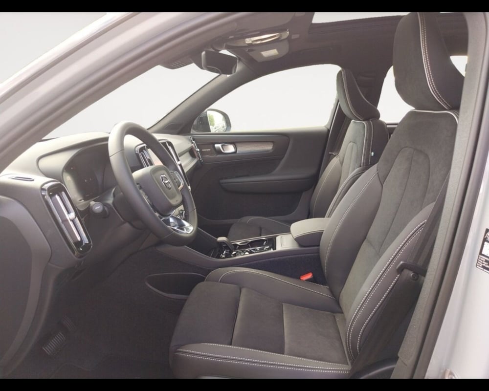 Volvo XC40 nuova a Bologna (13)