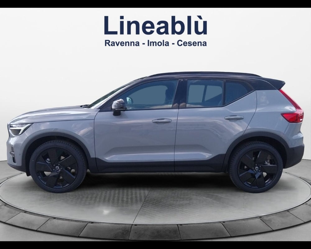 Volvo XC40 nuova a Bologna (2)