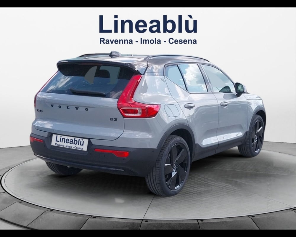 Volvo XC40 nuova a Bologna (5)
