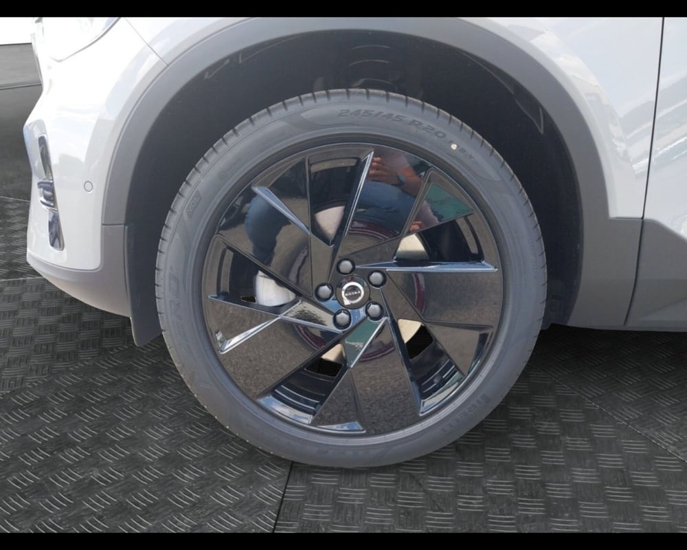 Volvo XC40 nuova a Bologna (9)