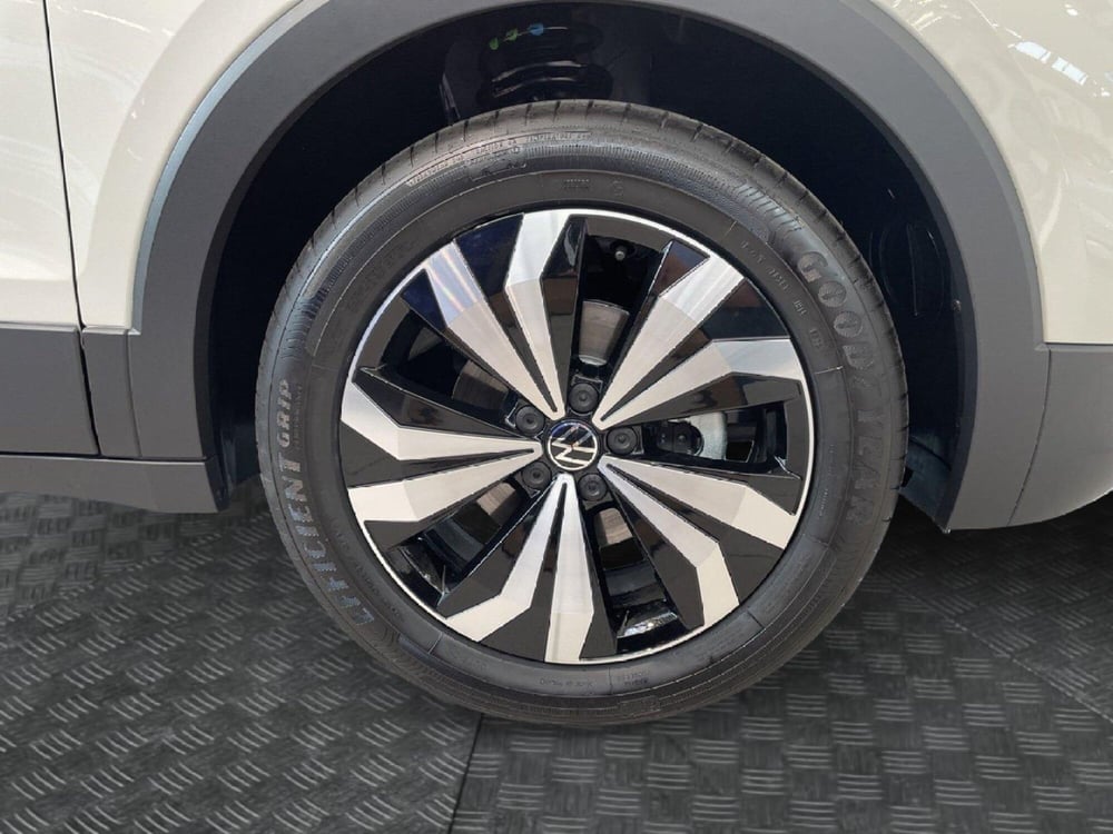 Volkswagen T-Cross nuova a Varese (6)