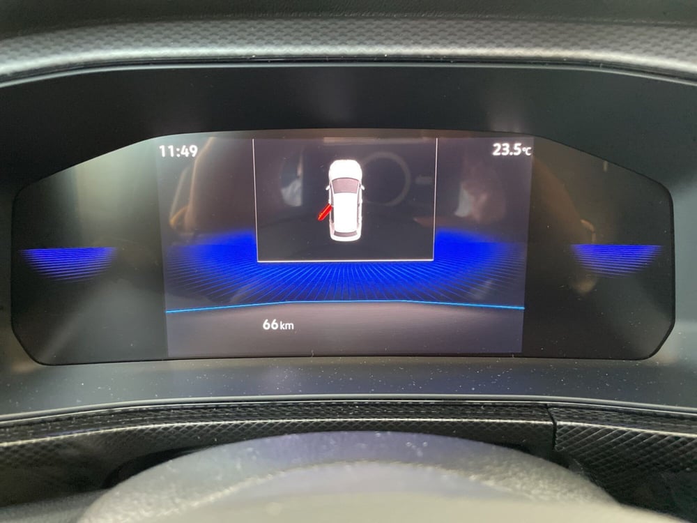 Volkswagen T-Cross nuova a Varese (9)
