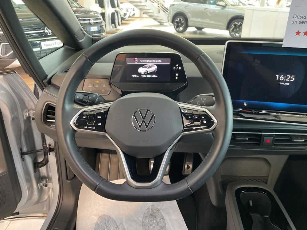 Volkswagen ID.3 usata a Varese (13)