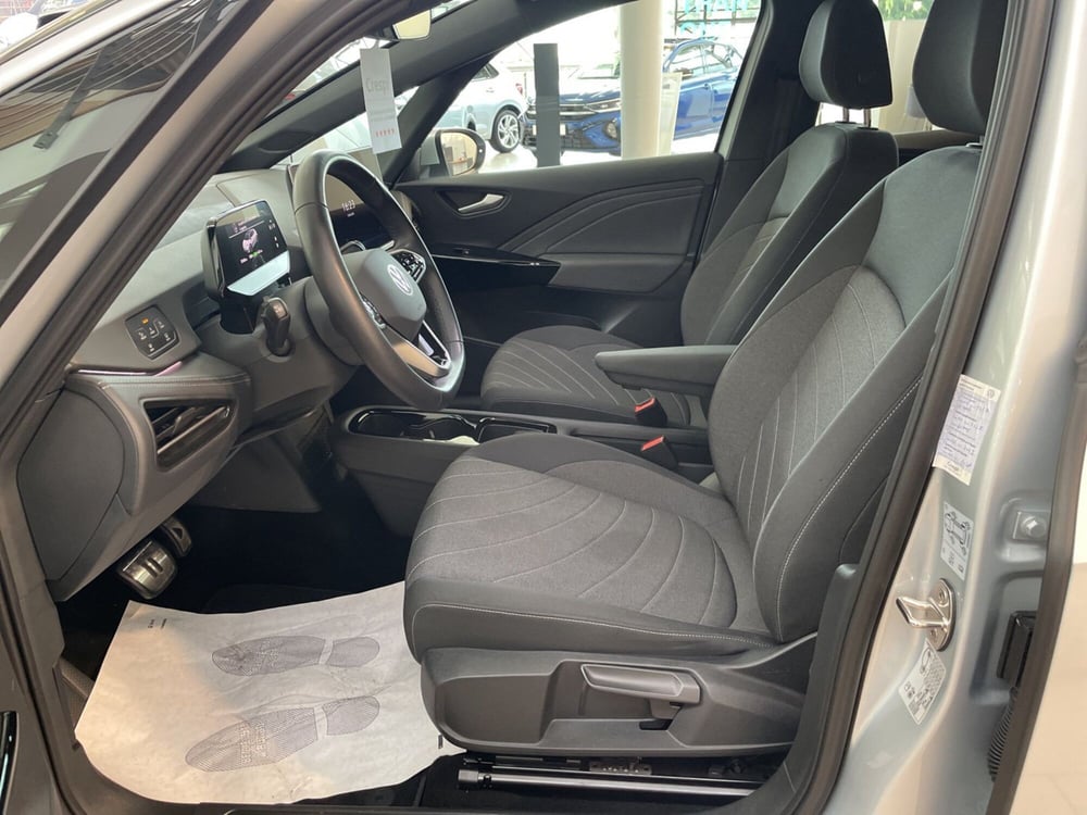 Volkswagen ID.3 usata a Varese (8)