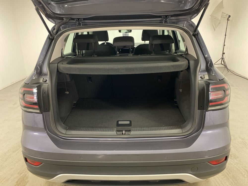Volkswagen T-Cross usata a Varese (14)