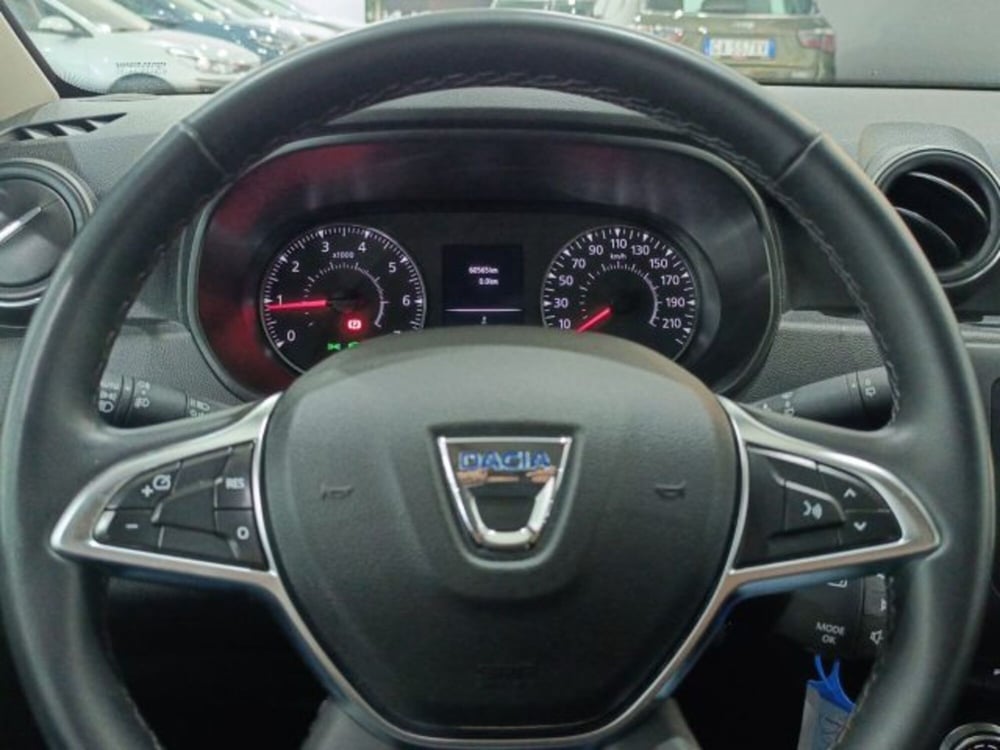 Dacia Duster usata a Catania (16)