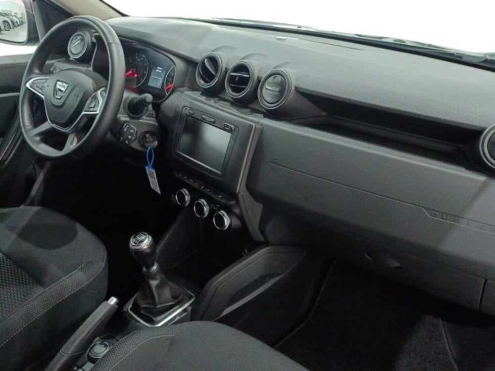 Dacia Duster usata a Catania (9)