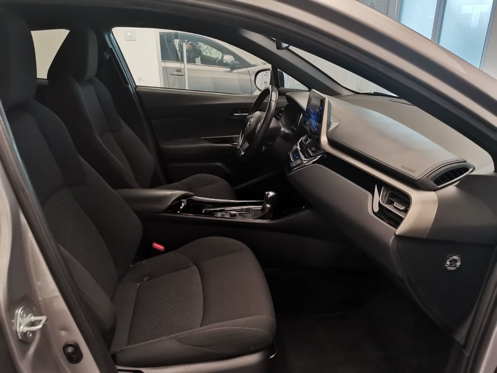 Toyota Toyota C-HR usata a Bergamo (7)