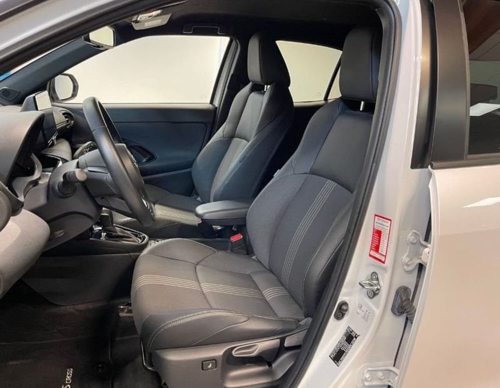Toyota Yaris Cross usata a Bergamo (13)