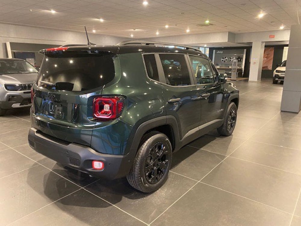 Jeep Renegade nuova a Benevento (14)