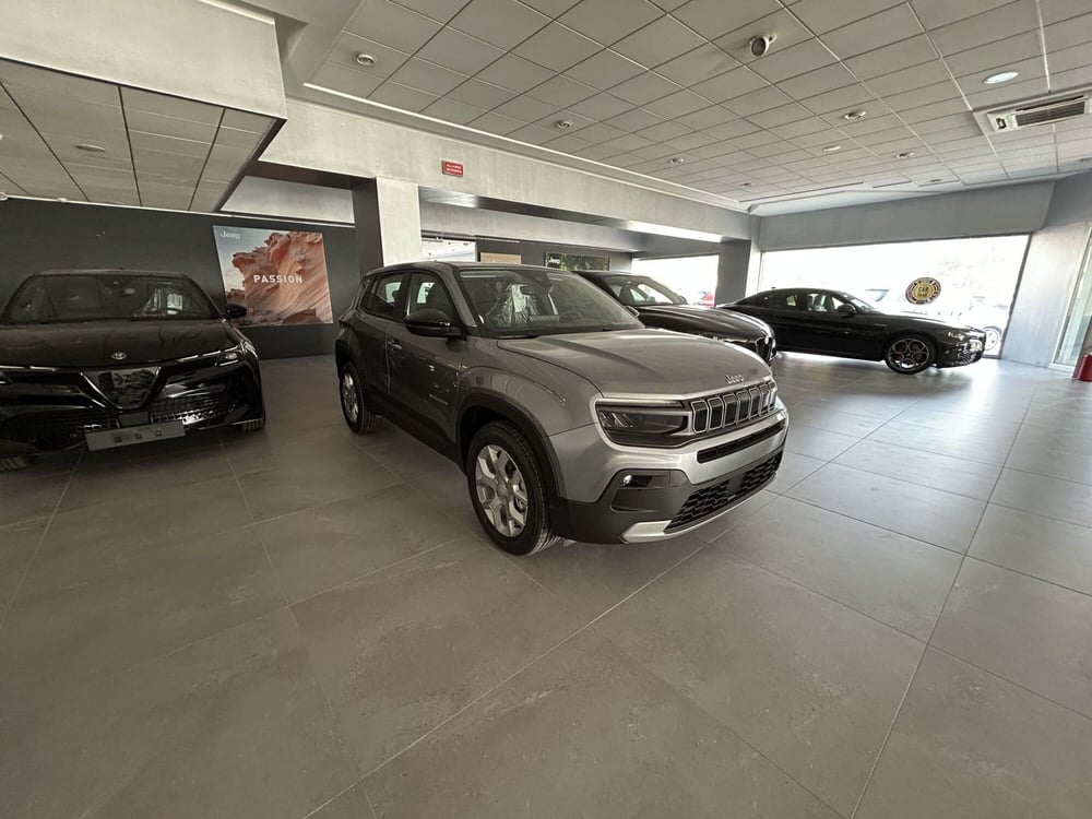 Jeep Avenger nuova a Benevento (11)