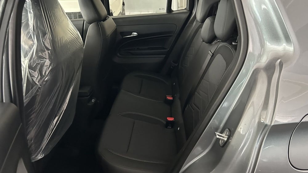 Jeep Avenger nuova a Benevento (13)