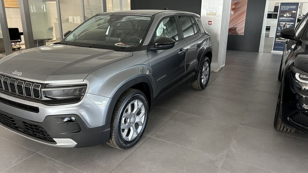 Jeep Avenger nuova a Benevento (6)