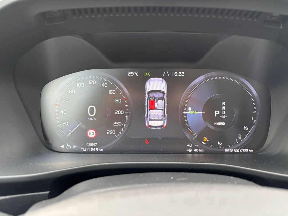 Volvo XC40 usata a Monza e Brianza (8)