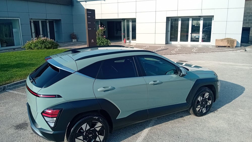 Hyundai Kona nuova a Benevento (5)