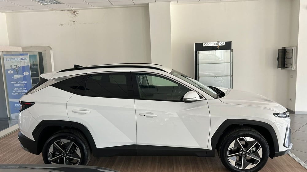 Hyundai Tucson nuova a Benevento (11)