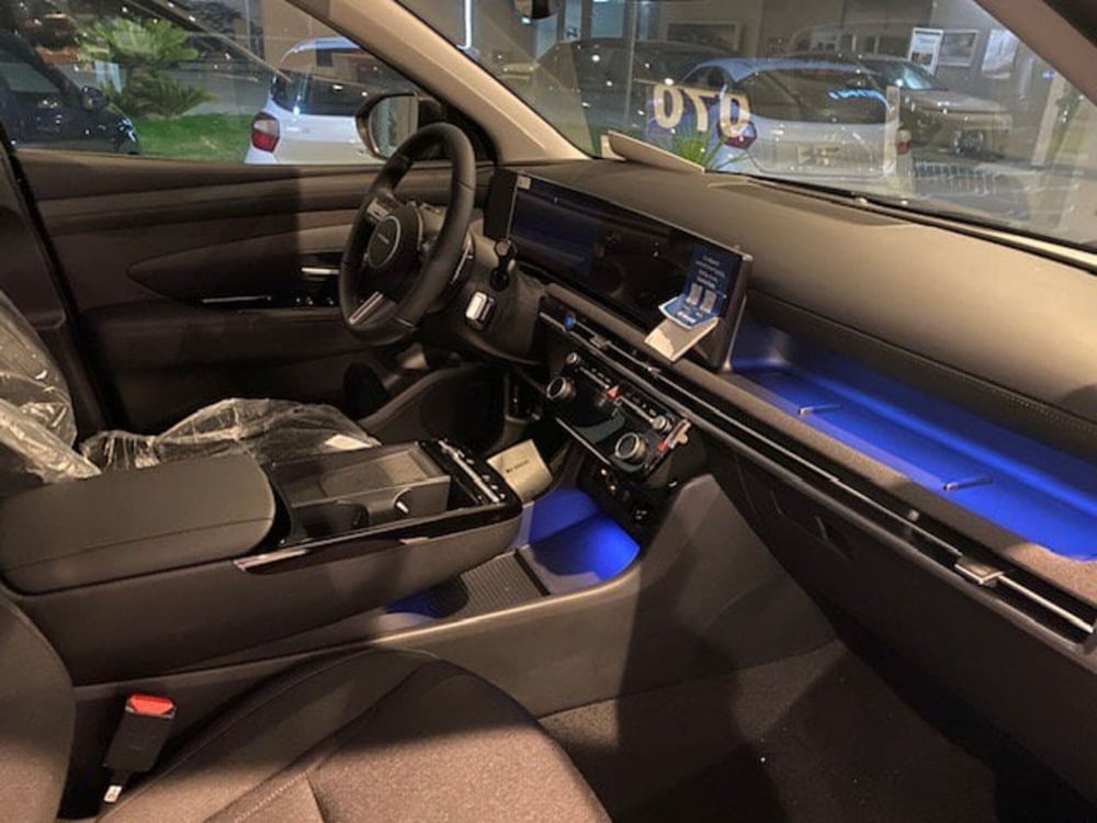 Hyundai Tucson nuova a Benevento (14)