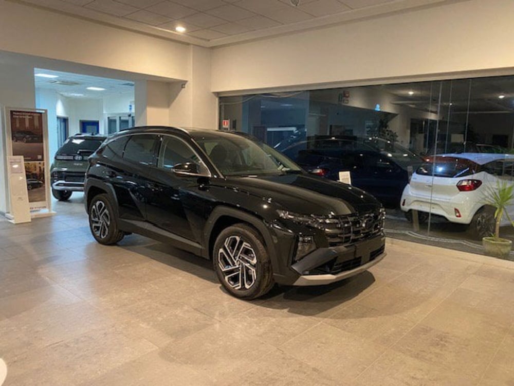 Hyundai Tucson nuova a Benevento (2)