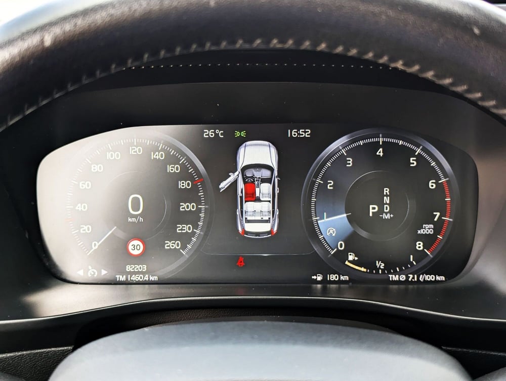Volvo XC40 usata a Pescara (10)