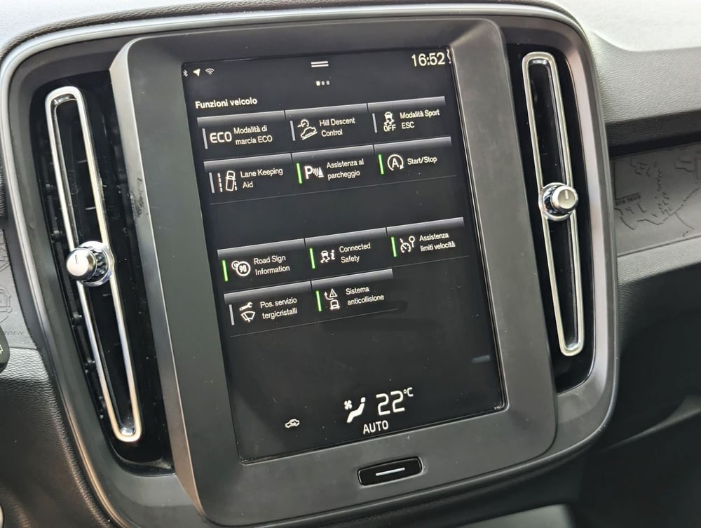 Volvo XC40 usata a Pescara (13)