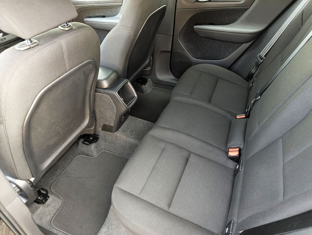 Volvo XC40 usata a Pescara (9)