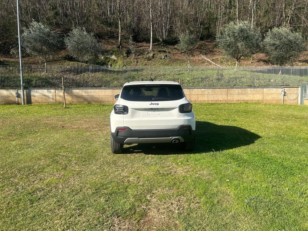 Jeep Avenger nuova a Salerno (12)