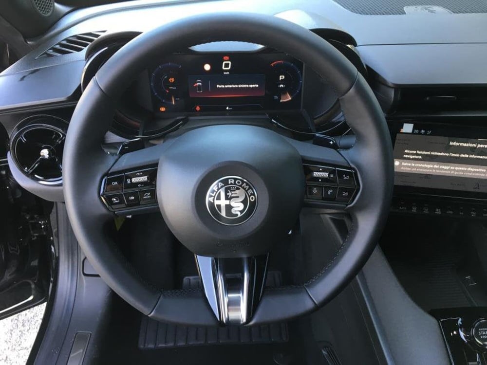 Alfa Romeo Junior nuova a Cuneo (13)