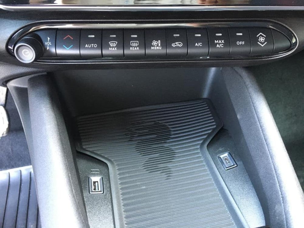 Alfa Romeo Junior nuova a Cuneo (17)