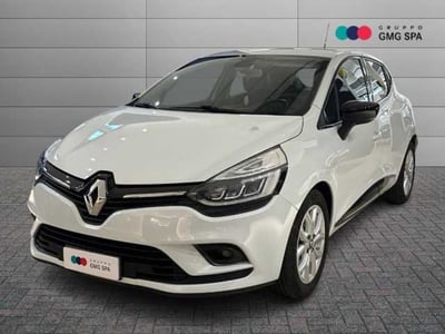 Renault Clio dCi 8V 90 CV EDC 5 porte Moschino Zen del 2019 usata a Pistoia