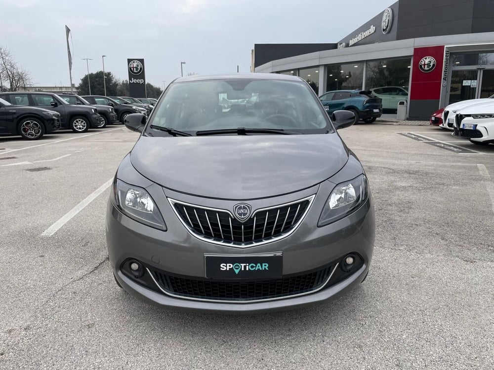 Lancia Ypsilon usata a Ancona (2)