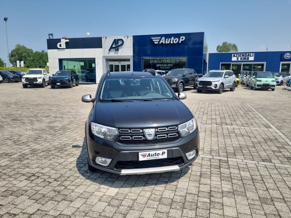 Dacia Sandero usata a Lucca