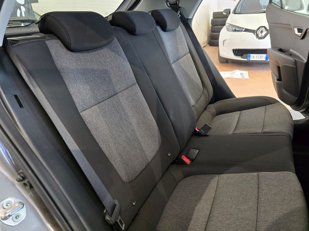 Kia Stonic usata a Rimini (15)