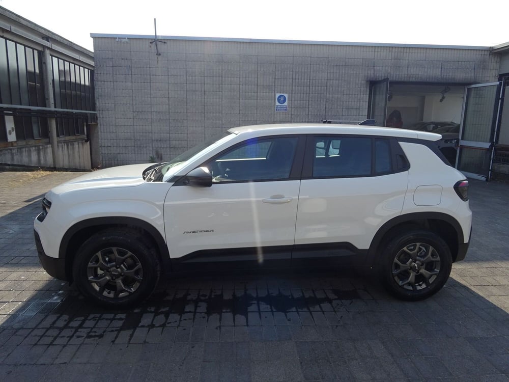 Jeep Avenger nuova a Lucca (2)