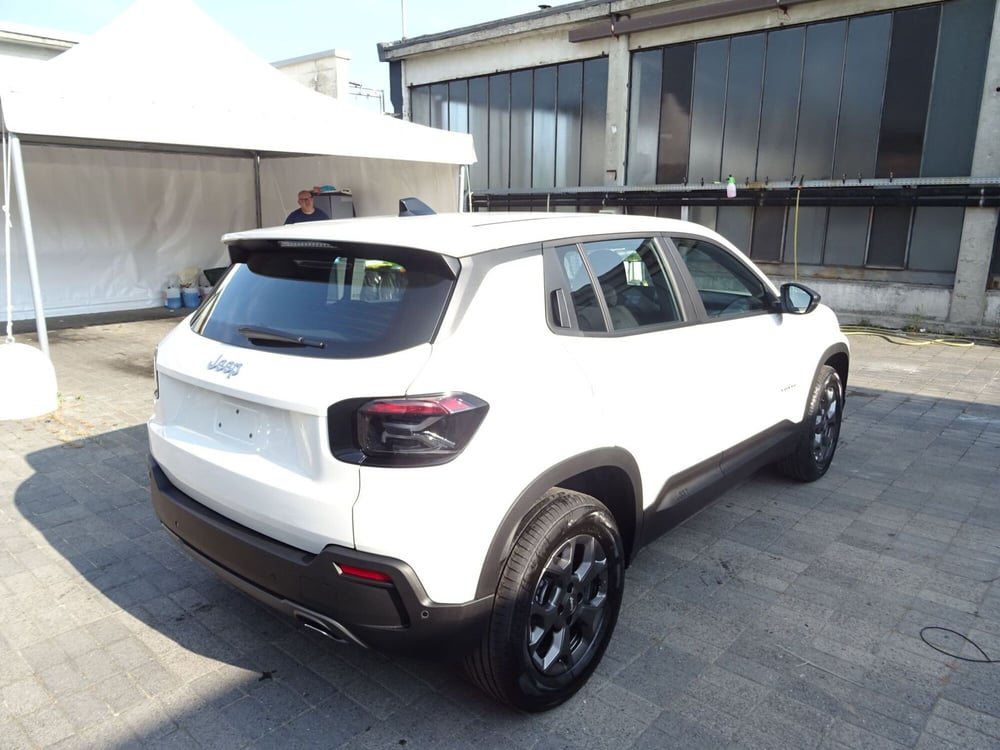 Jeep Avenger nuova a Lucca (5)