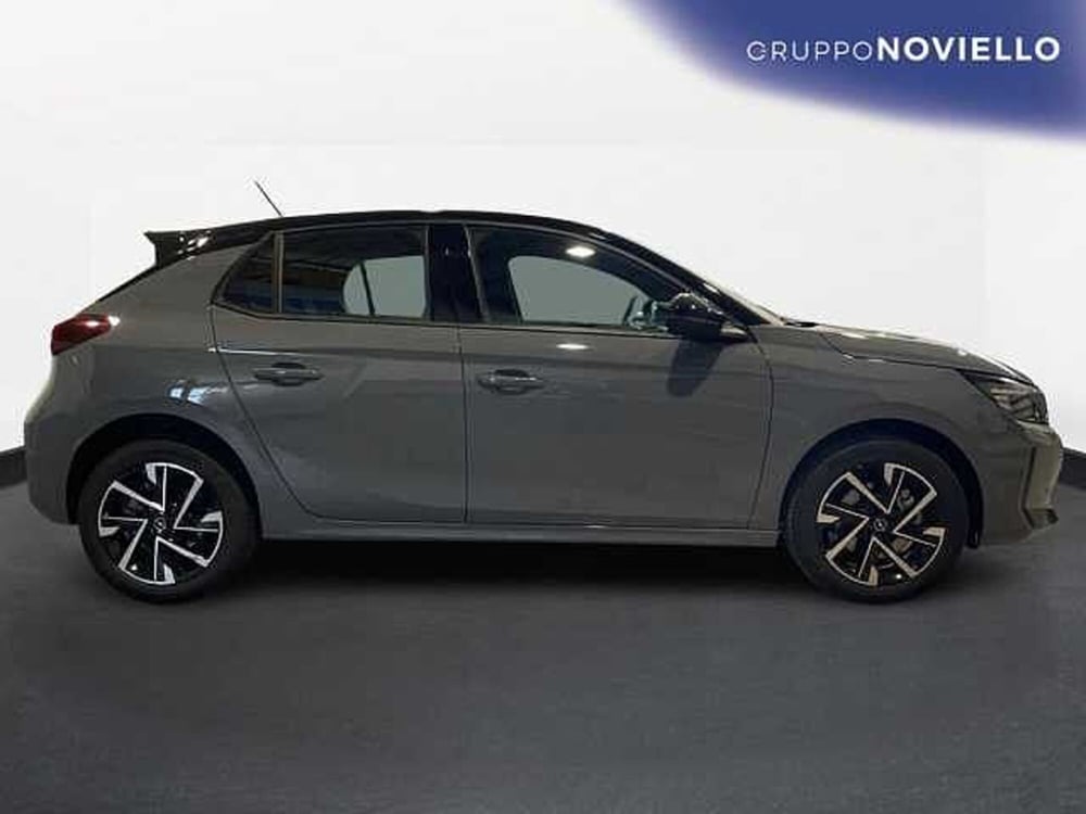 Opel Corsa nuova a Salerno (3)