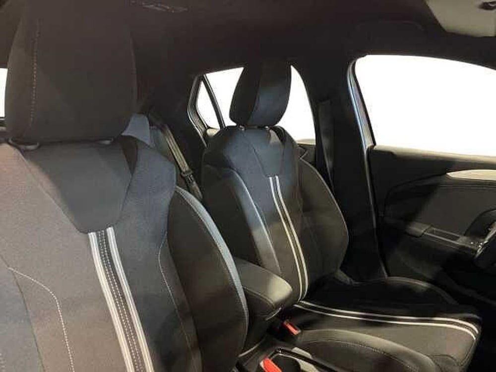 Opel Corsa nuova a Salerno (16)