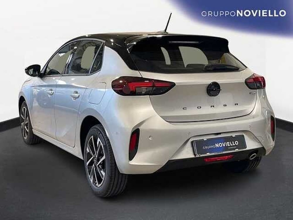 Opel Corsa nuova a Salerno (5)