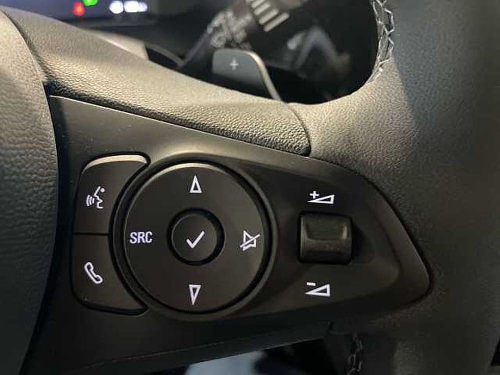 Opel Corsa nuova a Salerno (20)