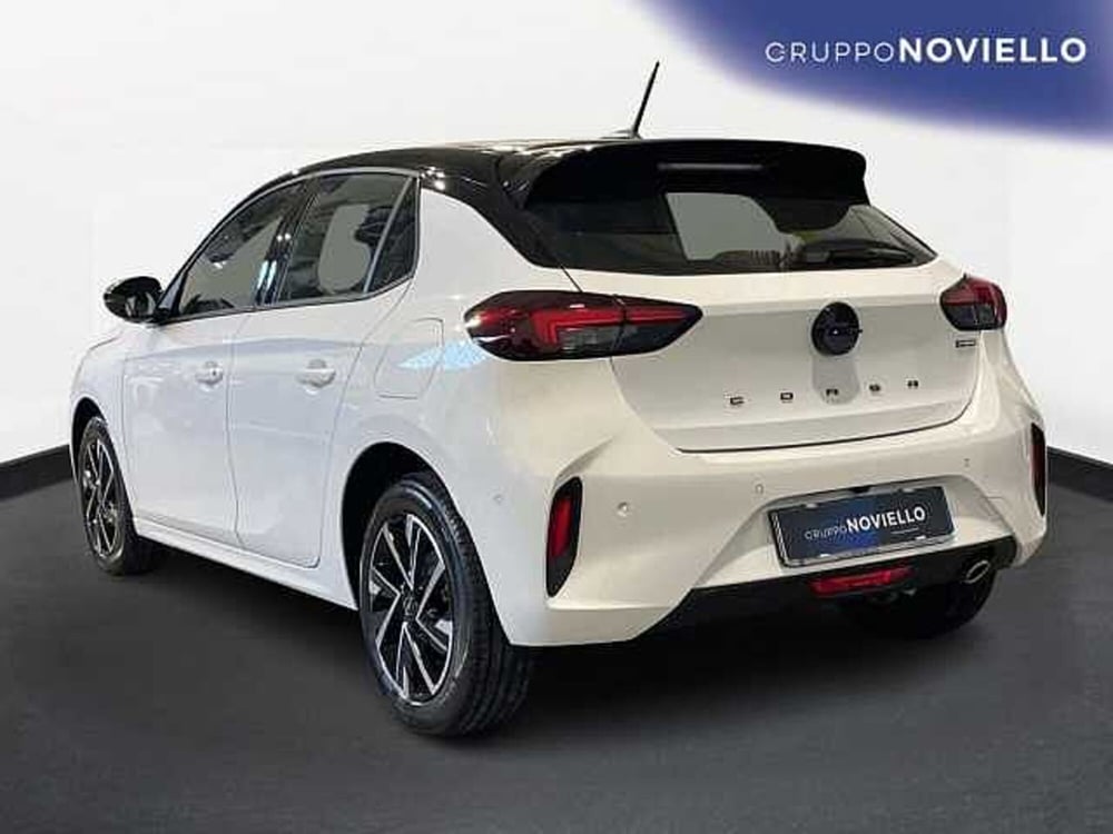 Opel Corsa nuova a Salerno (5)
