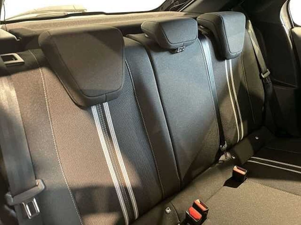 Opel Corsa nuova a Salerno (14)