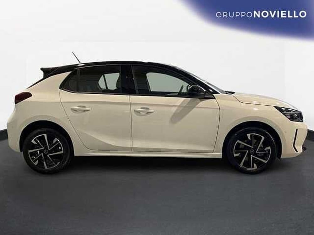 Opel Corsa nuova a Salerno (3)