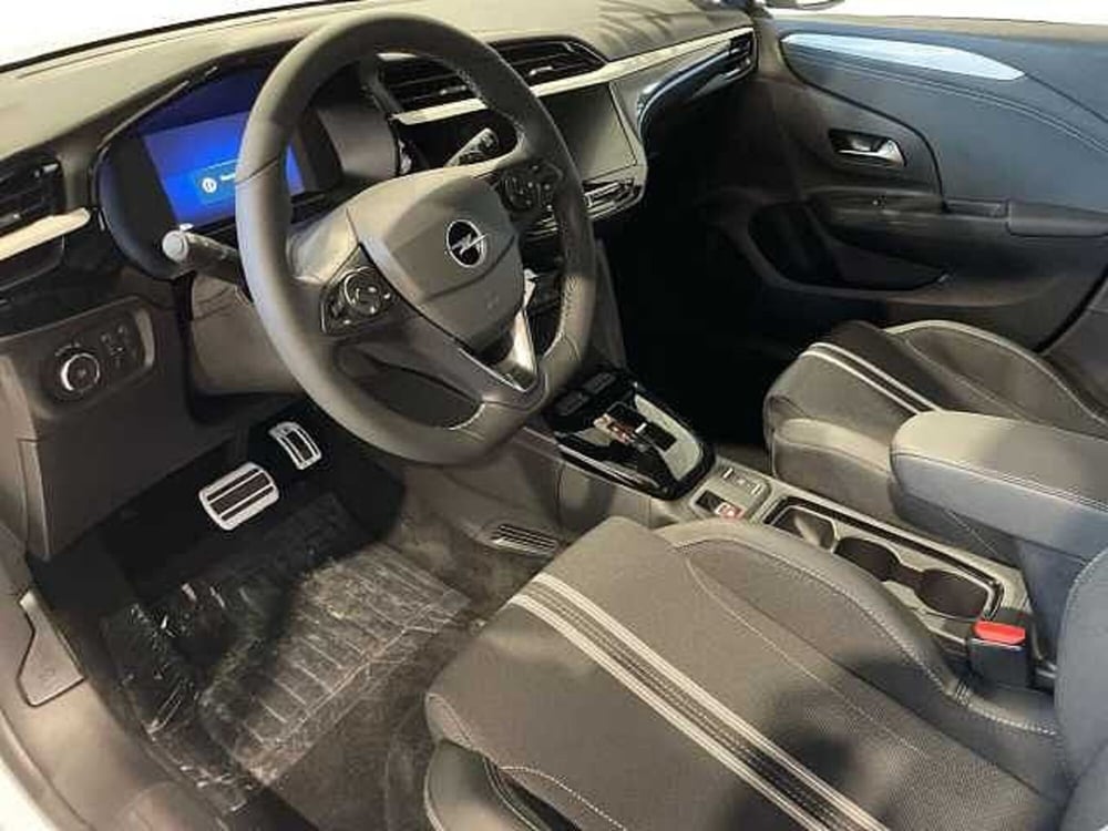 Opel Corsa nuova a Salerno (9)