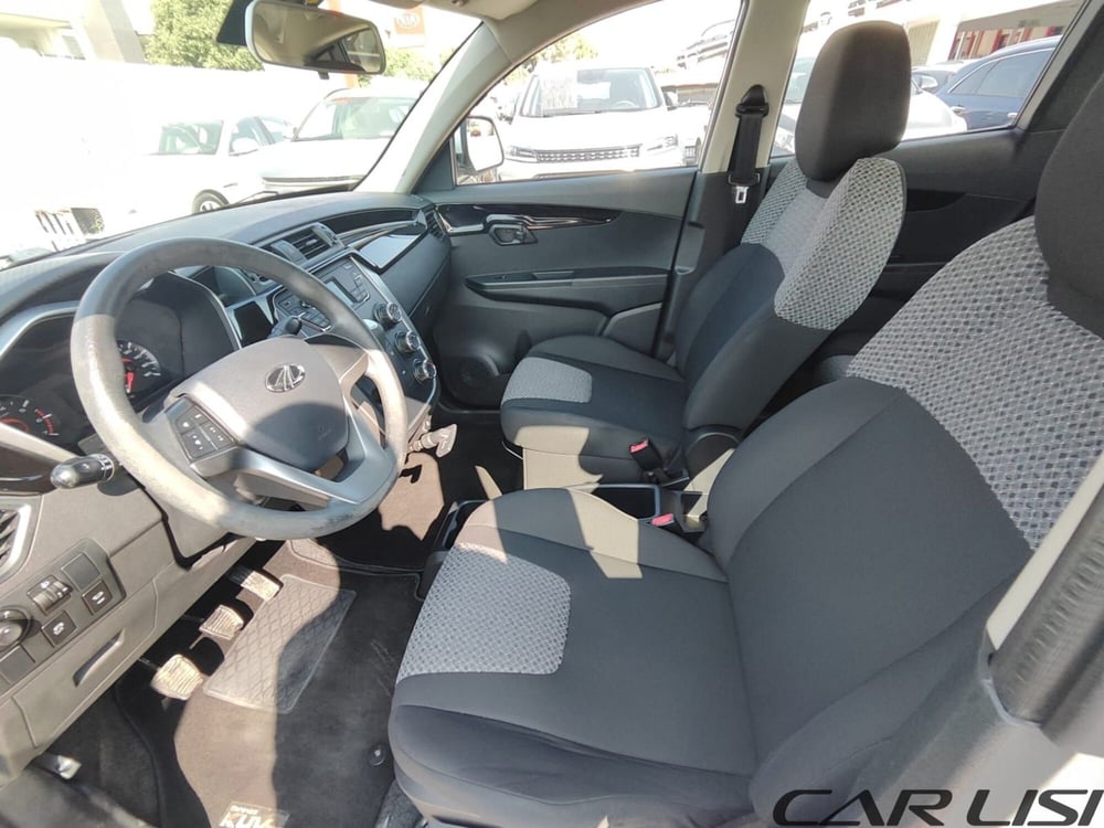 Mahindra KUV100 usata a Foggia (9)
