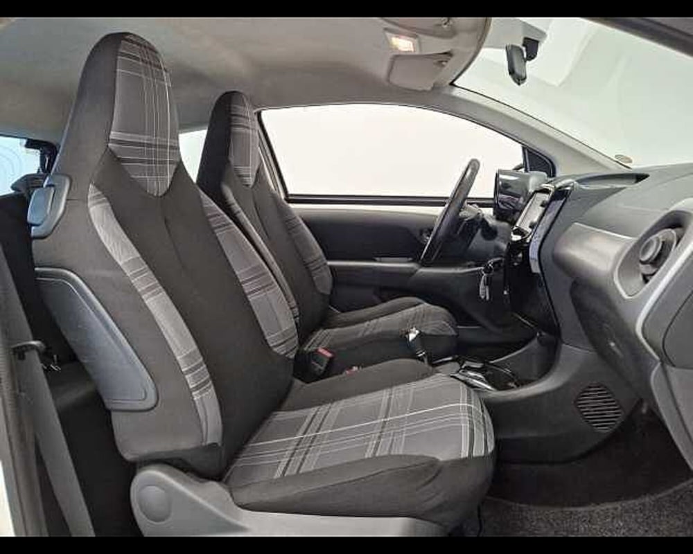 Peugeot 108 usata a Milano (10)
