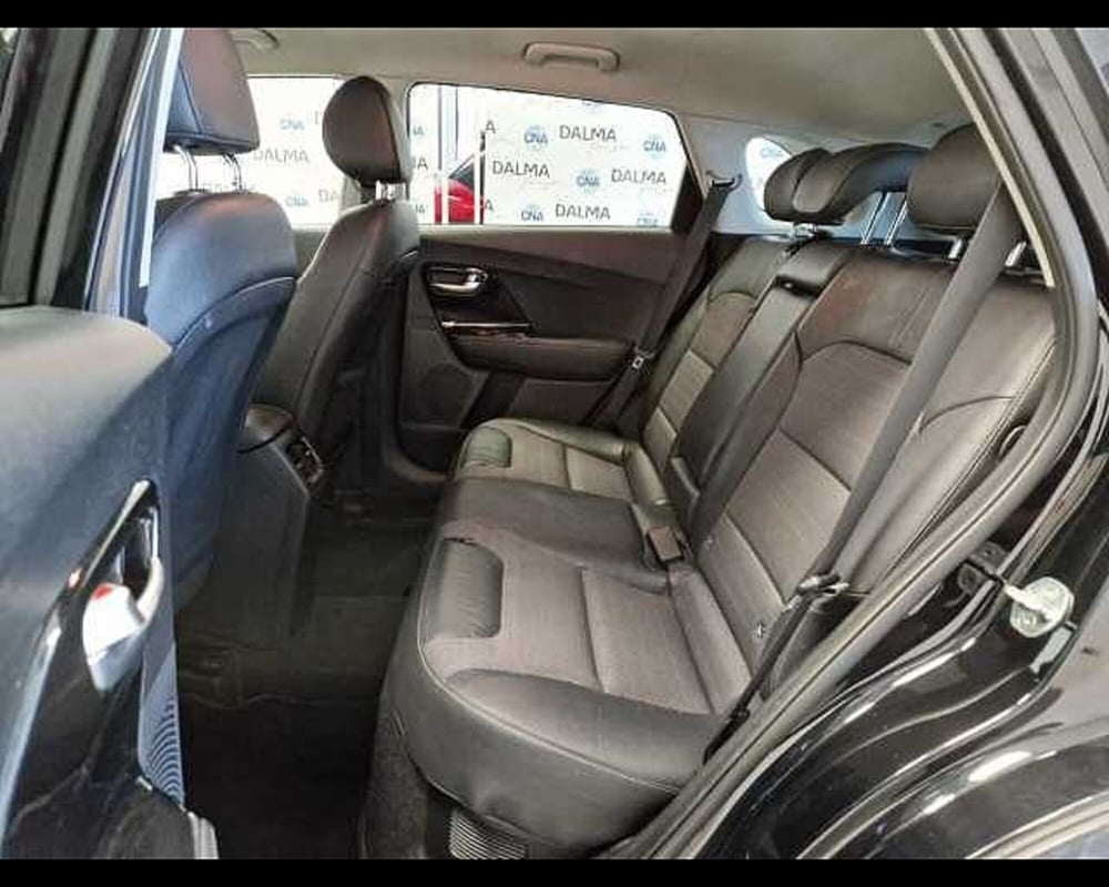 Kia Niro usata a Milano (12)