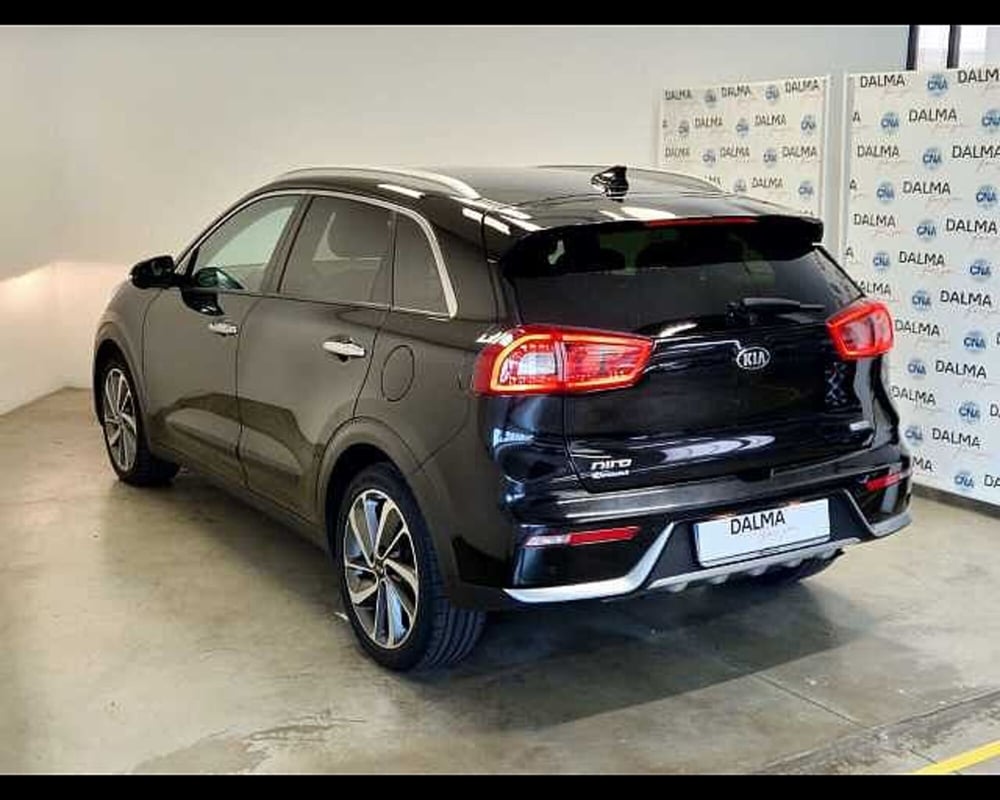 Kia Niro usata a Milano (16)