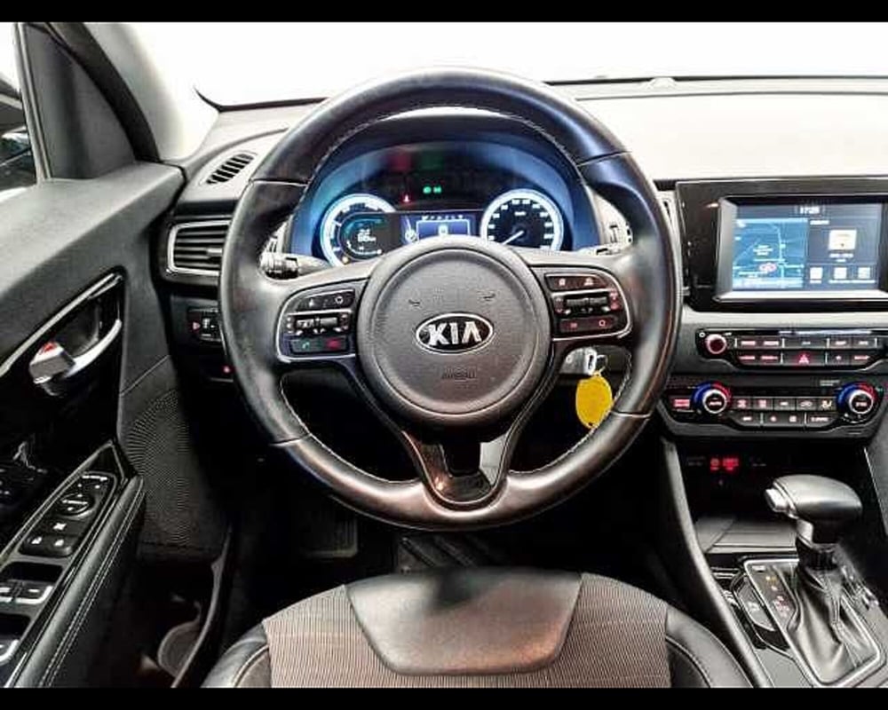 Kia Niro usata a Milano (8)